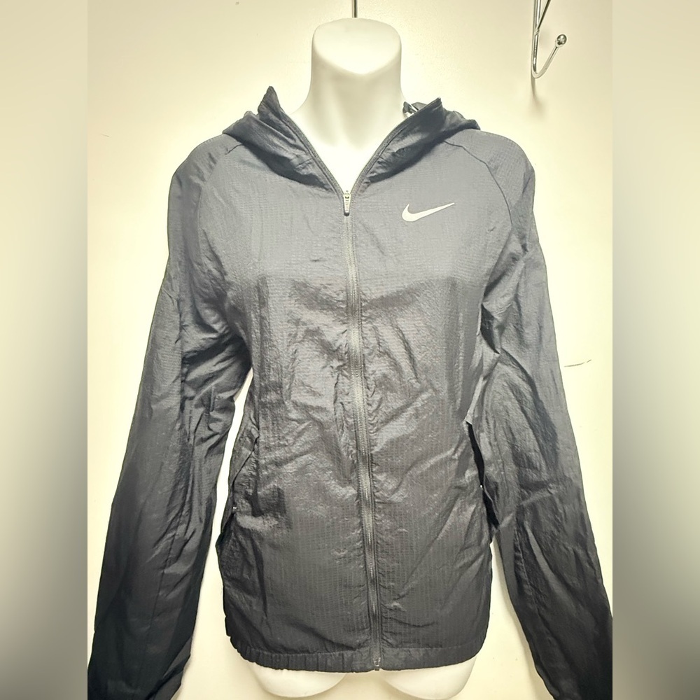 Nike Women's Black Jacket Size S - Picture 2 of 7